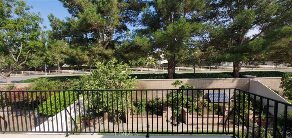 Balcony View Center