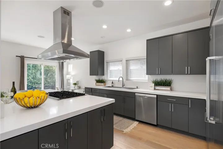 3308 Pacific Avenue, Manhattan Beach, California 90266