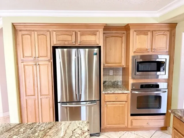 2185 Harris Street, Colton, California 92324