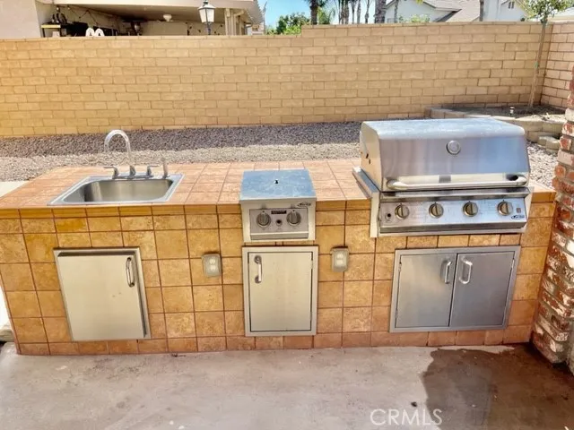 2185 Harris Street, Colton, California 92324