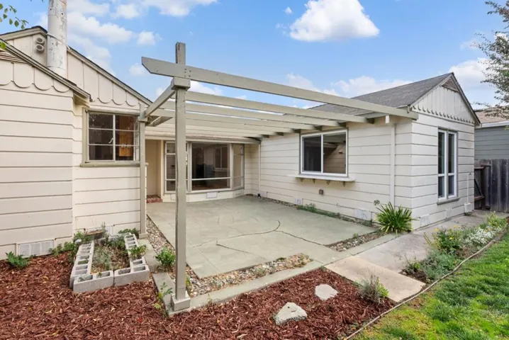 301 22nd Avenue, San Mateo, California 94403