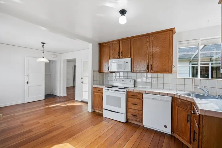 301 22nd Avenue, San Mateo, California 94403