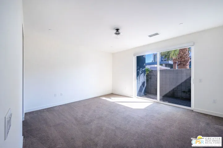 423 Terno Lane, Palm Springs, California 92262