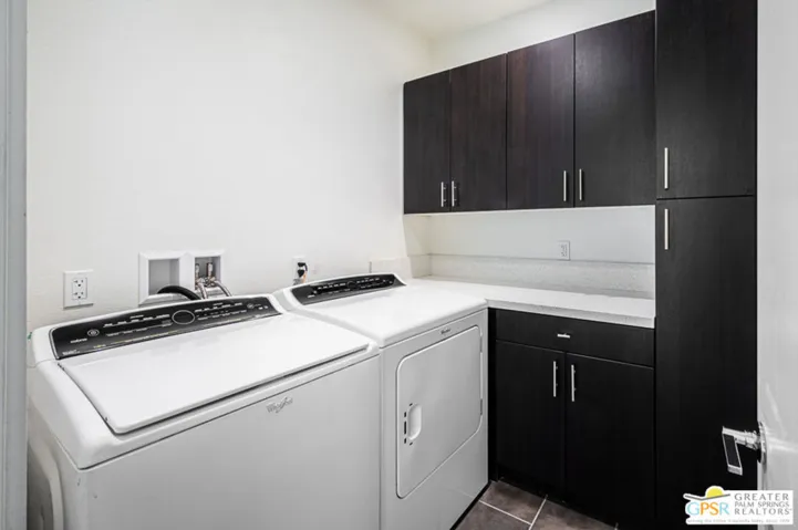 423 Terno Lane, Palm Springs, California 92262