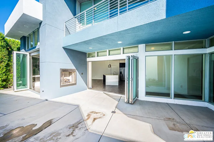 423 Terno Lane, Palm Springs, California 92262