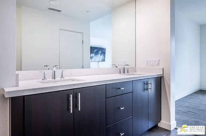 423 Terno Lane, Palm Springs, California 92262