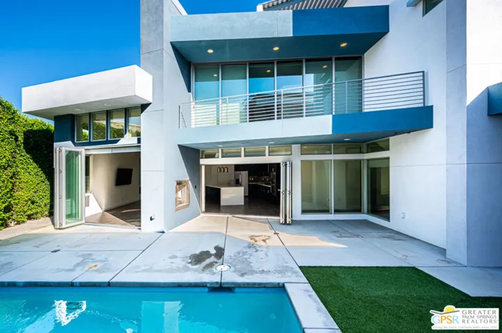 423 Terno Lane, Palm Springs, California 92262