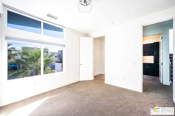 423 Terno Lane, Palm Springs, California 92262