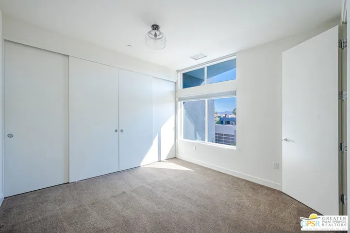 423 Terno Lane, Palm Springs, California 92262