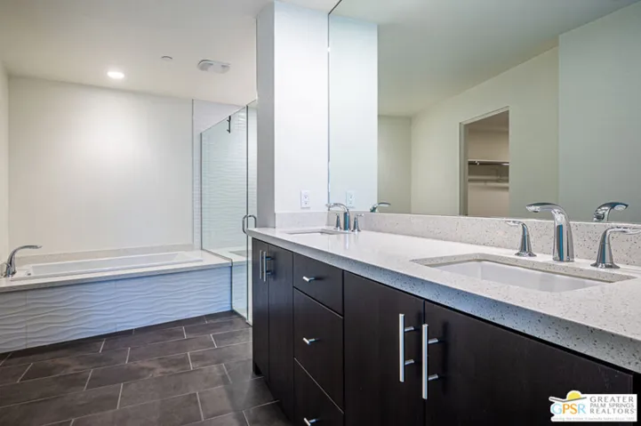 423 Terno Lane, Palm Springs, California 92262