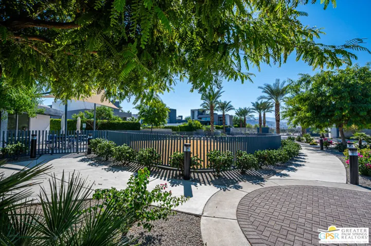 423 Terno Lane, Palm Springs, California 92262
