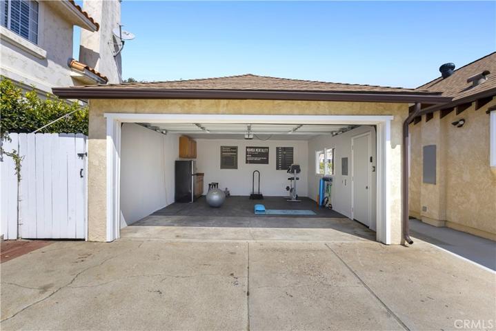 2119 Farrell Avenue, Redondo Beach, California 90278