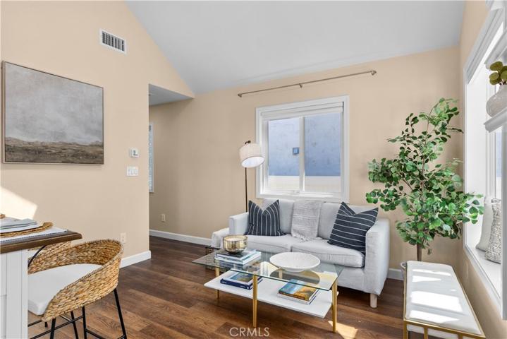 2119 Farrell Avenue, Redondo Beach, California 90278