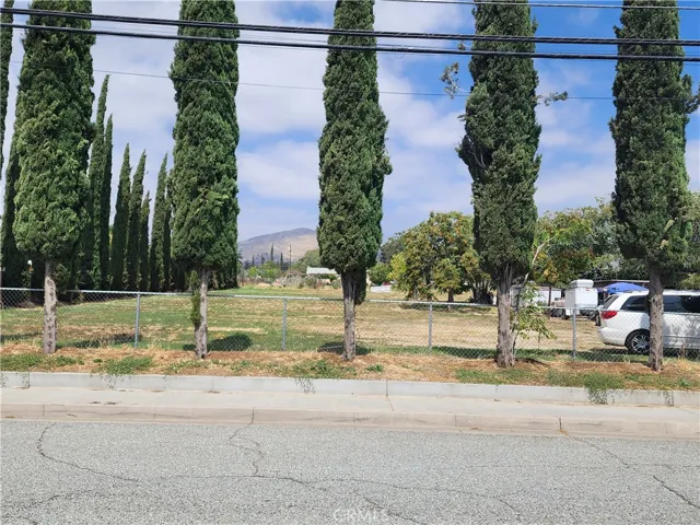 725 E Williams Street E, Banning, California 92220