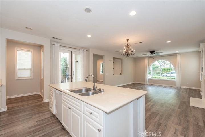 47 Bombay, Irvine, California 92620