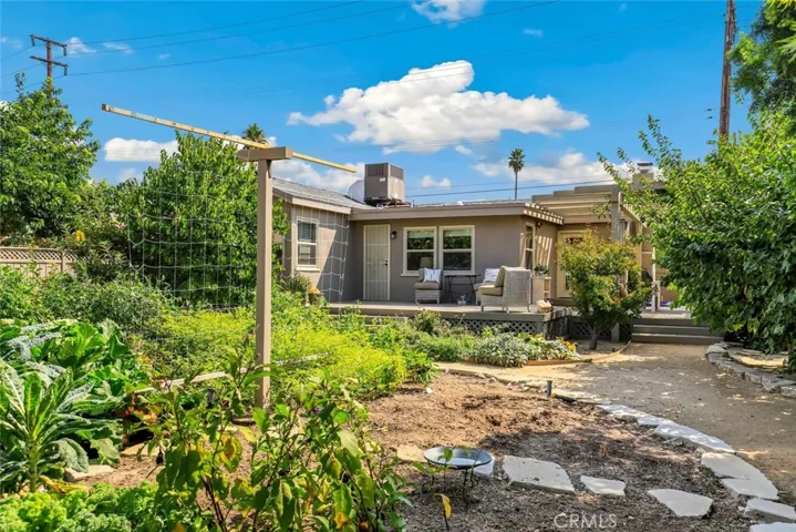 1379 E Brockton Avenue, Redlands, California 92374