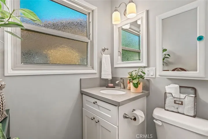 1379 E Brockton Avenue, Redlands, California 92374