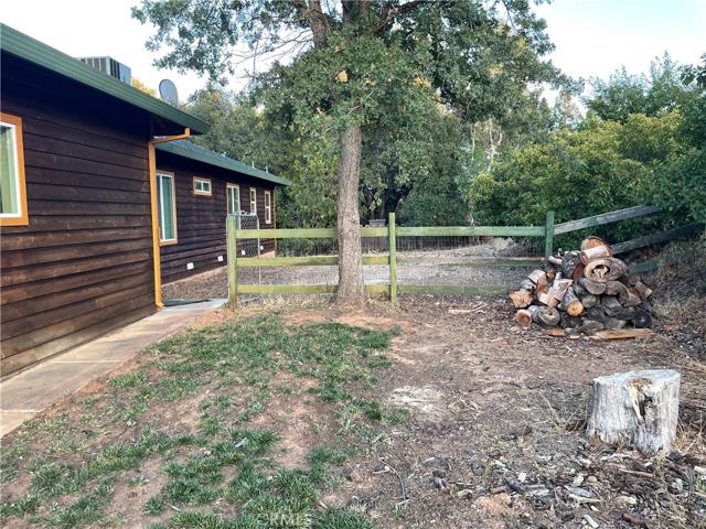 SIDE YARD