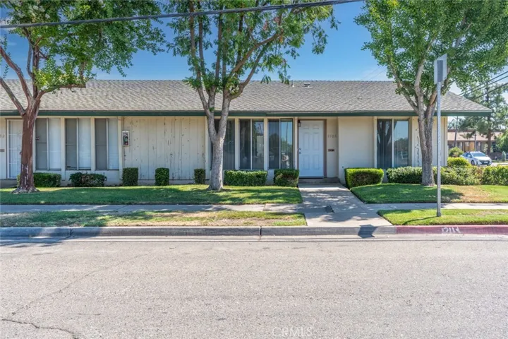 198 W Barstow Avenue Unit A, Fresno, California 93704