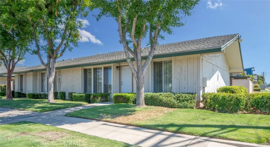 198 W Barstow Avenue Unit A, Fresno, California 93704