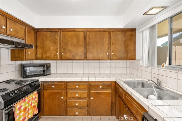 198 W Barstow Avenue Unit A, Fresno, California 93704