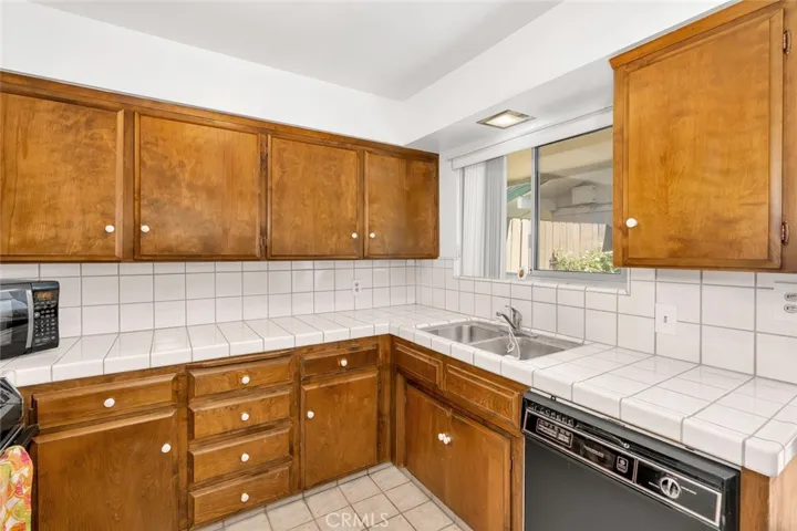 198 W Barstow Avenue Unit A, Fresno, California 93704