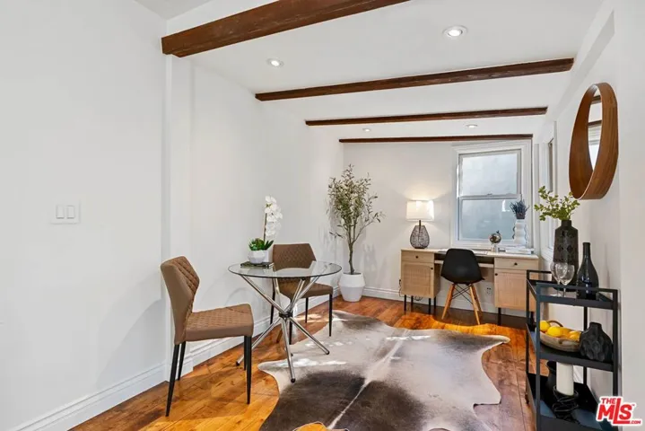 7416 Rosewood Avenue, Los Angeles, California 90036