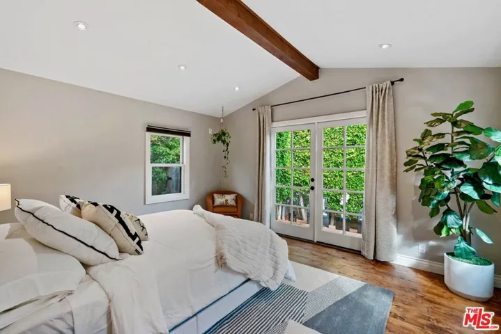 7416 Rosewood Avenue, Los Angeles, California 90036