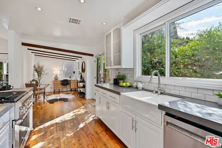 7416 Rosewood Avenue, Los Angeles, California 90036