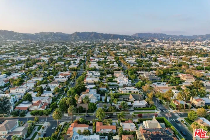 7416 Rosewood Avenue, Los Angeles, California 90036