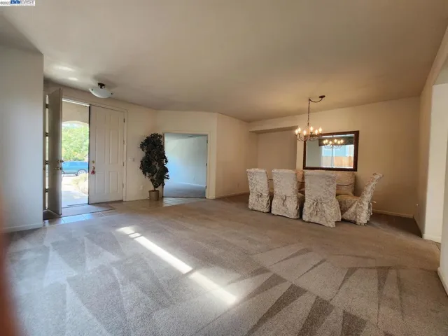 524 Cape Breton Ln, Tracy, California 95377