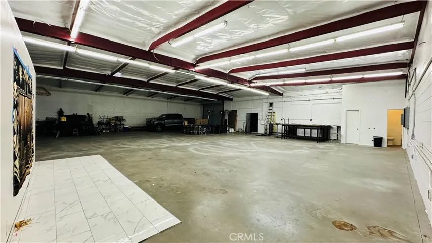 5808 S Santa Fe Avenue, Huntington Park, California 90058