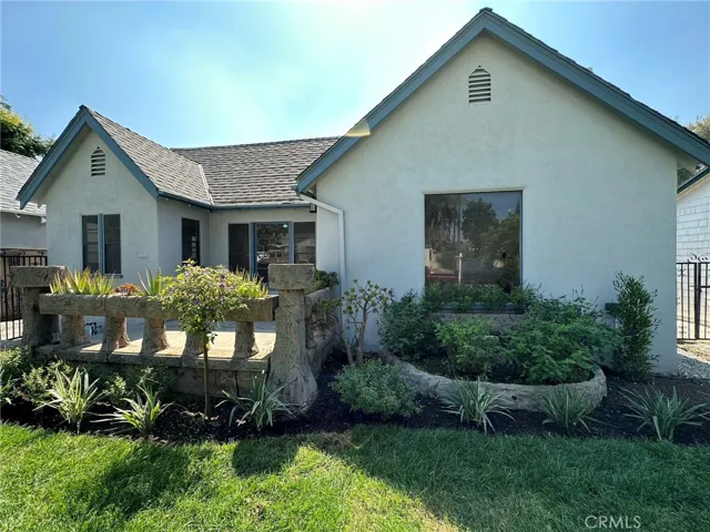 10820 Hunter Avenue, Whittier, California 90601