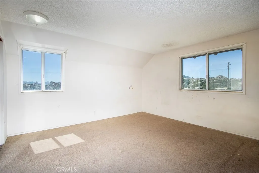 5550 Carlsbad Avenue, Yucca Valley, California 92284 home-pic-29