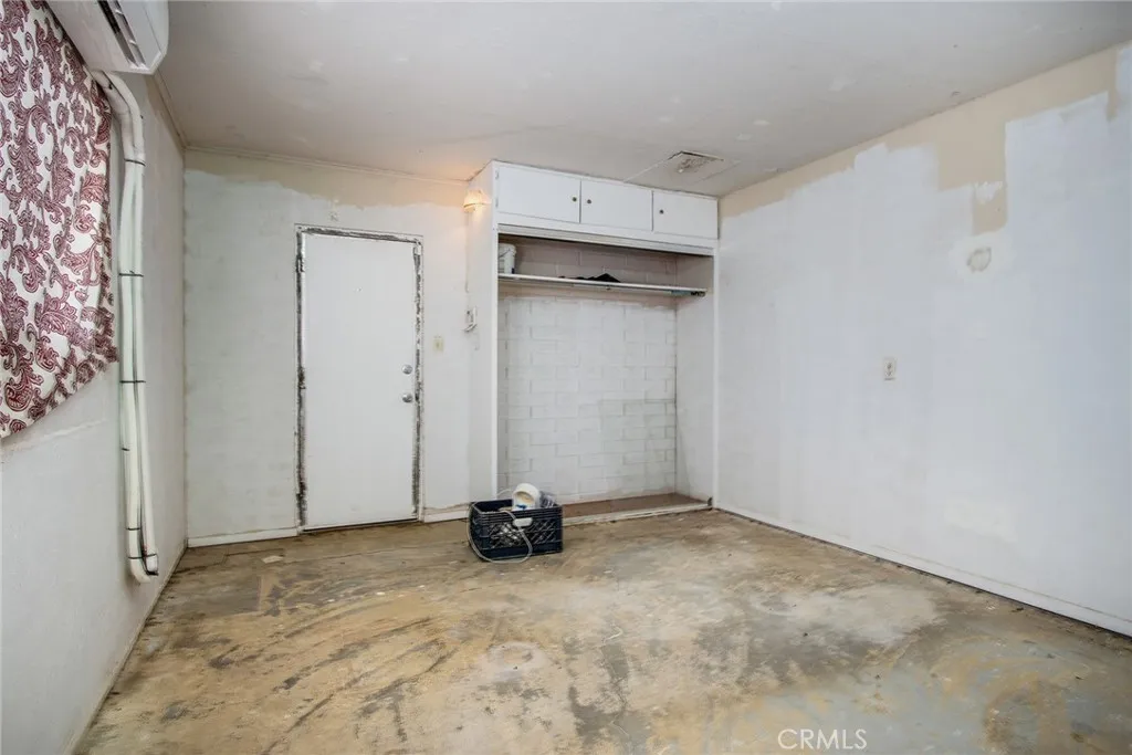 5550 Carlsbad Avenue, Yucca Valley, California 92284 home-pic-34