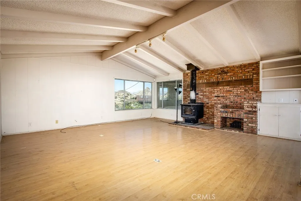 5550 Carlsbad Avenue, Yucca Valley, California 92284 home-pic-17