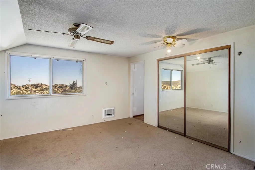 5550 Carlsbad Avenue, Yucca Valley, California 92284 home-pic-27