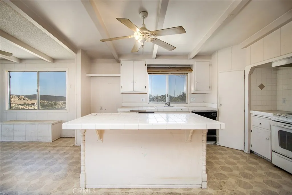5550 Carlsbad Avenue, Yucca Valley, California 92284 home-pic-24
