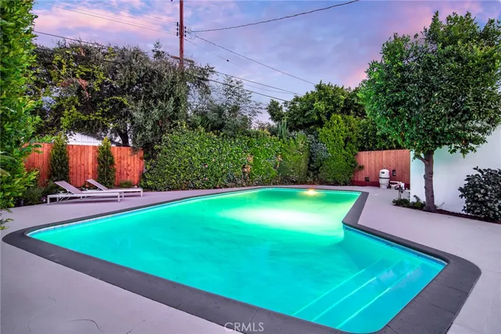 6118 Longridge Avenue, Valley Glen, California 91401