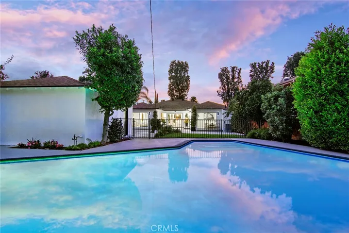 6118 Longridge Avenue, Valley Glen, California 91401