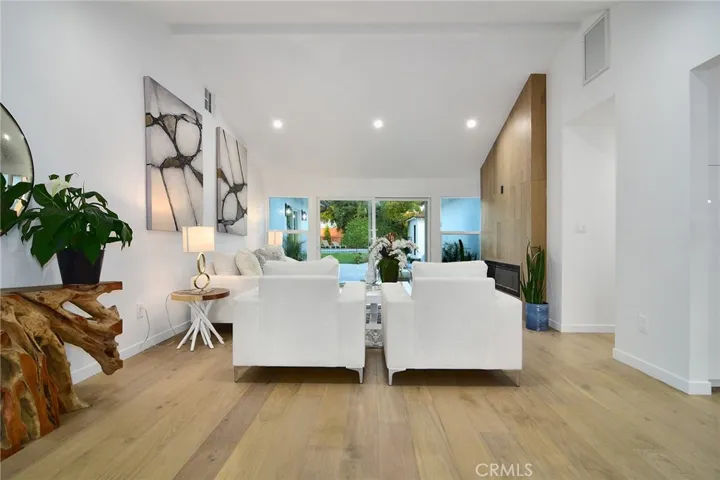 6118 Longridge Avenue, Valley Glen, California 91401