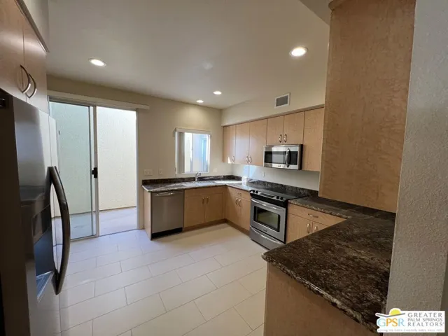 41 Lake Shore Drive, Rancho Mirage, California 92270