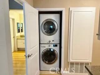 7262 Yellowtail Drive Unit 104, Huntington Beach, California 92648