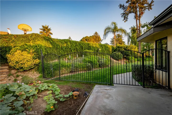 27304 Balboa Court, Hemet, California 92544