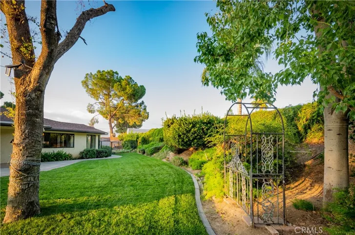 27304 Balboa Court, Hemet, California 92544