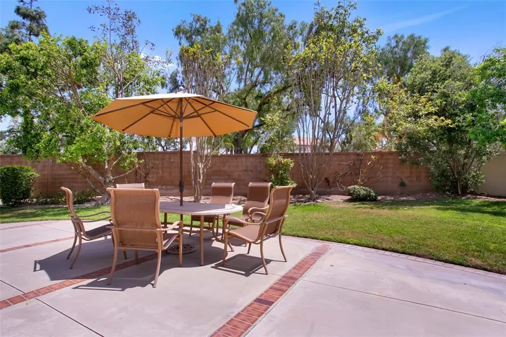 52 Willowhurst, Irvine, California 92602