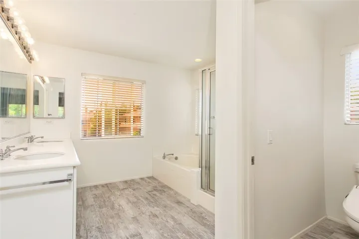 52 Willowhurst, Irvine, California 92602