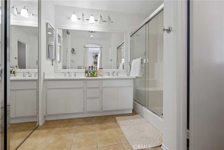 26503 Big Horn Way, Valencia, California 91354