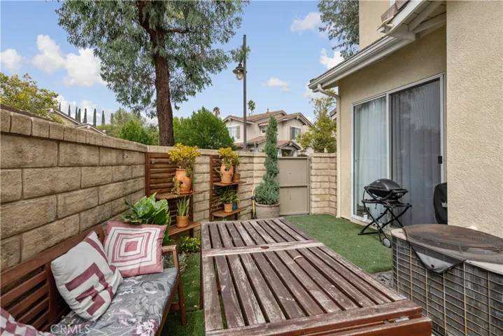 26503 Big Horn Way, Valencia, California 91354