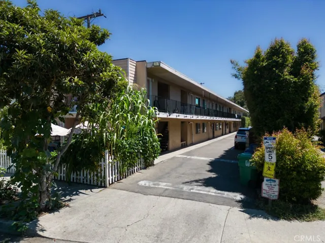 427 W Islay Street, Santa Barbara, California 93101